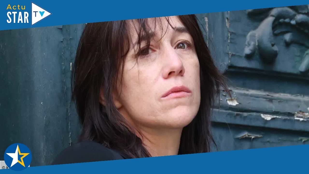 Charlotte Gainsbourg en deuil  son pas vers son frère Lulu Gainsbourg qui lui a redonné le sourire