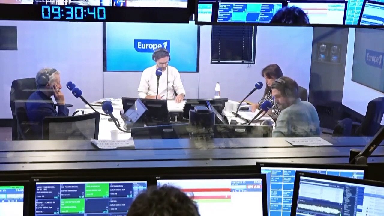La première de Ségolène Royal sur C8 et Christo...