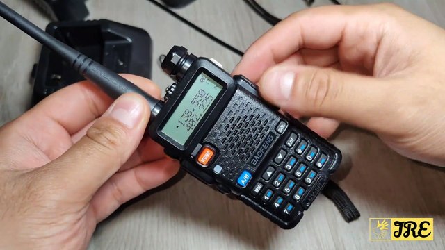 Baofeng UV5R Walkie Talkie Radio (Review)