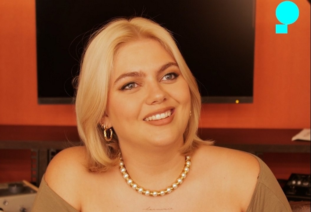 Louane en interview "Je me fous de ce que les gens peuvent dire de
