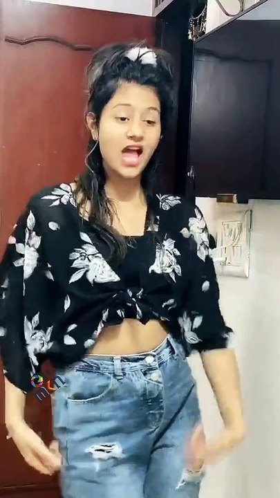 MKN Reels (Anjali Arora) - Holly Holly Nach