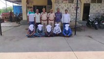 राहगीरो का रास्ता रोककर डकैती डालने वाले पांच डकैत गिरफ्तार