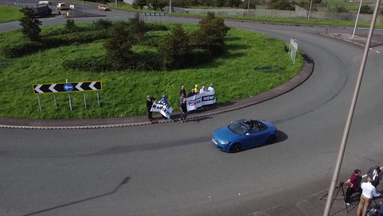 Workers protest outside Tata Steel plant in Port Talbot with 3,000 jobs at risk