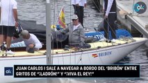 Juan Carlos I sale a navegar a bordo del 'Bribón' entre gritos de ¡ladrón! y ¡viva el Rey!