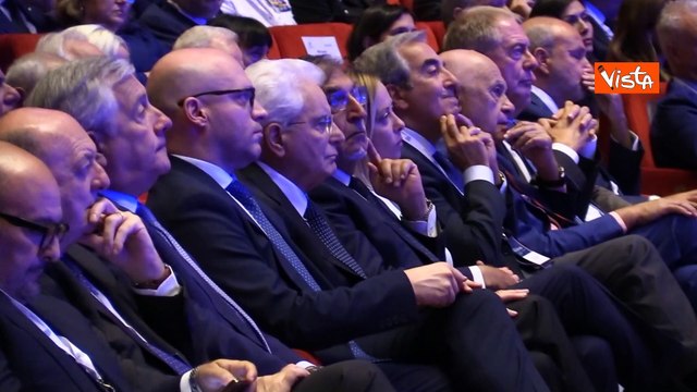 Bonomi applaude Giorgia Meloni per le sue posizioni sull'Ucraina all'Assemblea di Confindustria