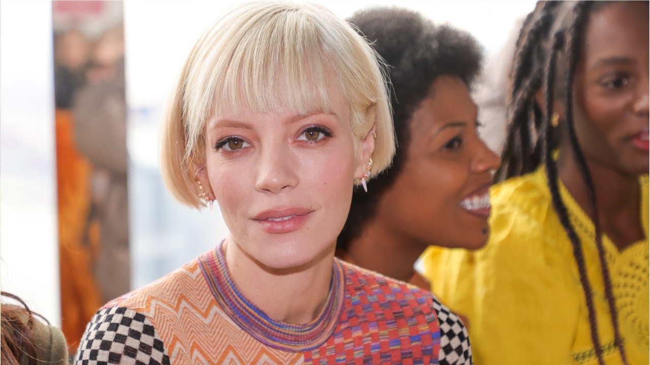 VOICI : Que devient Lily Allen ? l'interprète du titre Smile a bien changé !