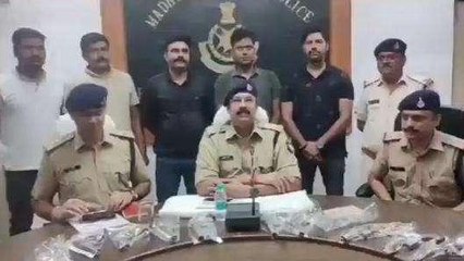 मुरैना: मुरैना पुलिस को मिली बड़ी सफलता, तस्करों से बरामद किए अवैध हथियार