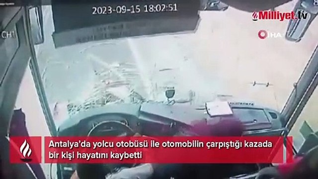 Yolcu otobüsü ile otomobil kafa kafaya çarpıştı! Ölü ve yaralılar var