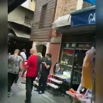 İstanbul’un göbeğinde bir cami imamı kadın voleybolcuları hedef aldı!