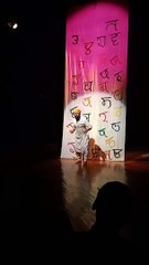 ‘जू’ के पिंजरों की तरह ‘खाली पेट’ और ‘भरी जेब’ में बंटा हमारा समाज