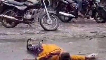 सीहोर : सामुदायिक स्वास्थ्य केंद्र की महिला नर्स का आरोप महिला नर्स का अनोखा प्रदर्शन