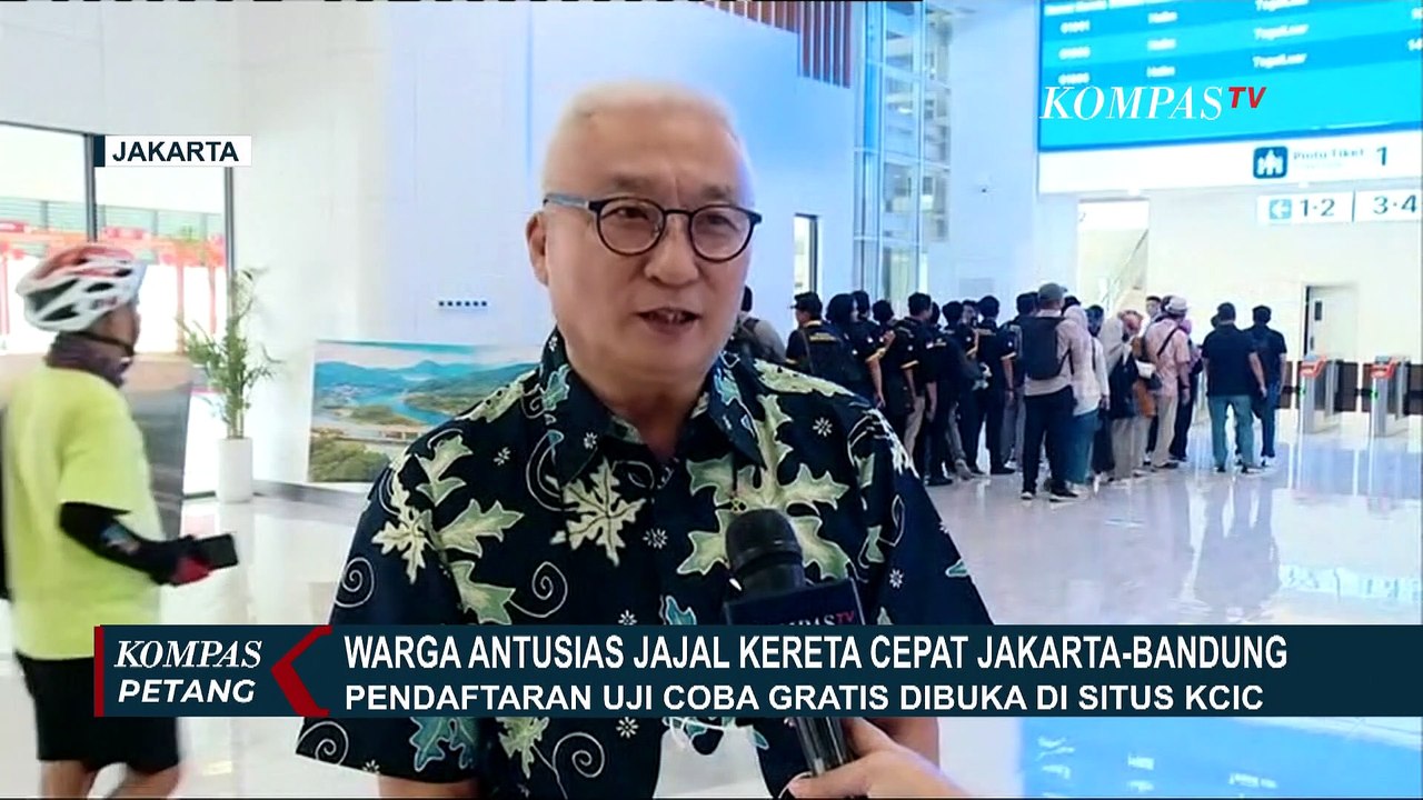 Begini Antusiasme Masyarakat Jajal Kereta Cepat Jakarta-Bandung