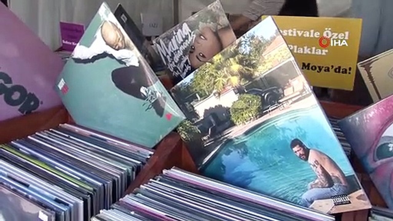 İstanbul'da plak severler Kadıköy'de buluştu