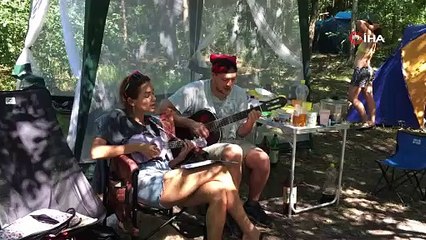 UKRAYNA'DAKİ SAVAŞA KARŞI KUŞADASI'NDAN YÜKSELEN ÇIĞLIK