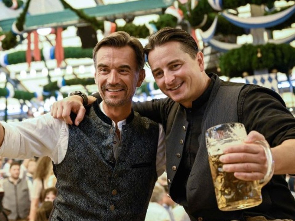 Oktoberfest 2023 eröffnet: Diese Promis feiern mit