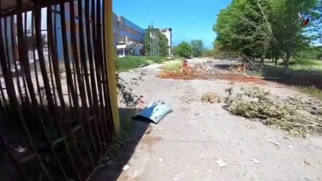 Horrible! Ukraine brutally killed Russian in trenches on close combat near Bakhmut #04.