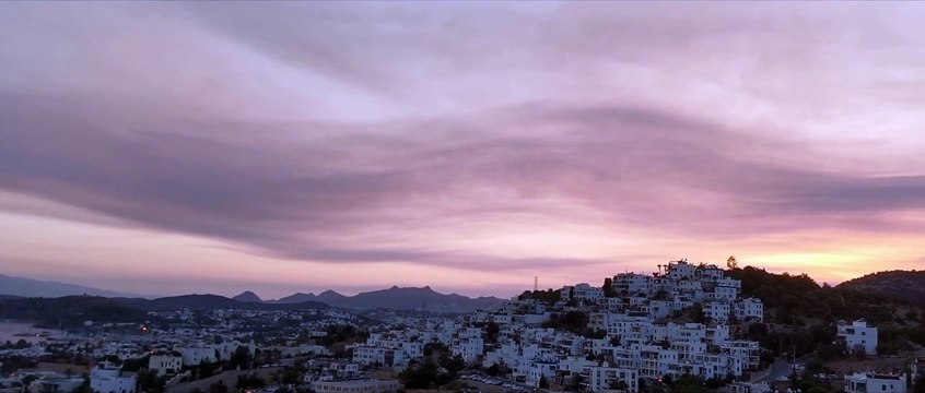 İzmir orman yangını dumanları Bodrum’a ulaştı, gündüz gece oldu