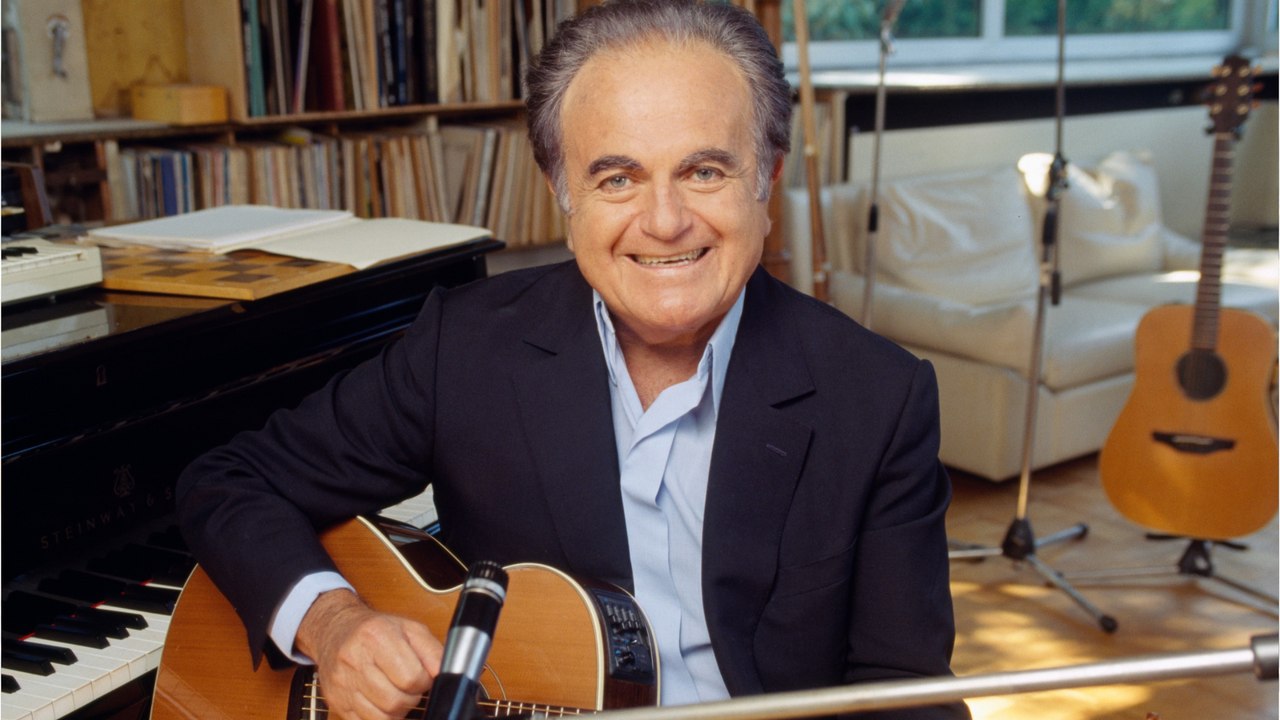 GALA VIDEO - Guy Béart : qui est Ève, sa fille aînée et demi-sœur d’Emmanuelle ?