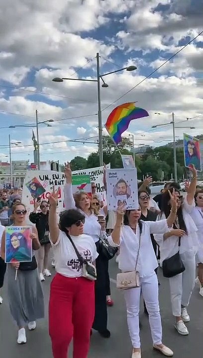 Demo im Wien am ersten Todestag von Mahsa Jina Amini