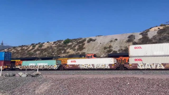 BNSF 7102 Leads Eastbound Stack Train Passes Through Blue Cut CA