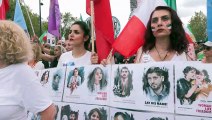Protestas en Francia a un año de la muerte de Masha Amini en Irán, que prohibió las ceremonias