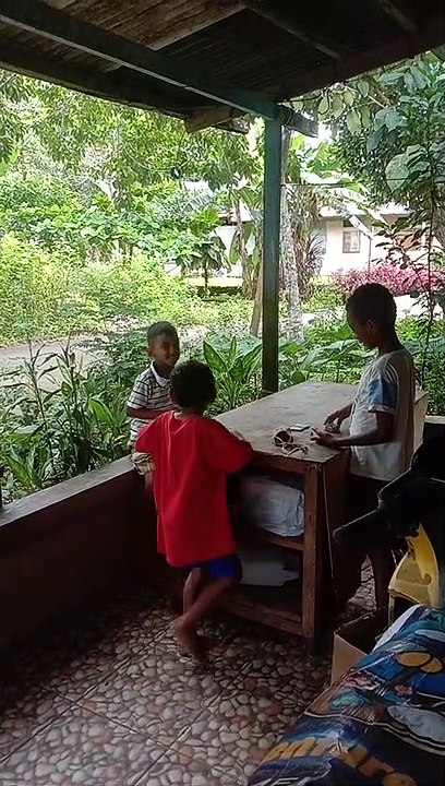 Bocil lagi sanatai