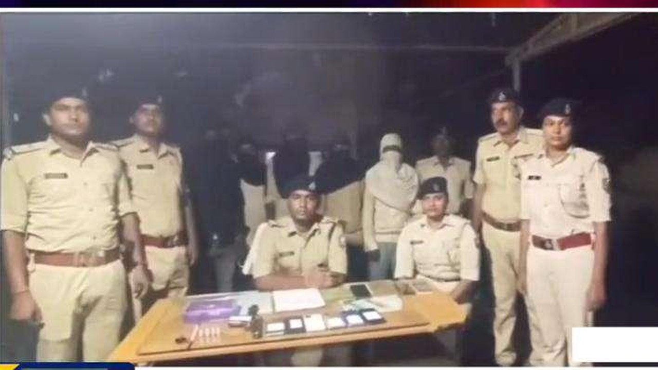 पटना: हाईवे पर लूटपाट की योजना बनाते पांच अपराधी गिरफ्तार, हथियार भी बरामद