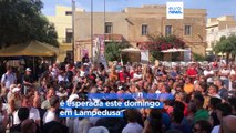 Protestos em Lampedusa contra chegada de migrantes a poucas horas da visita de von der Leyen