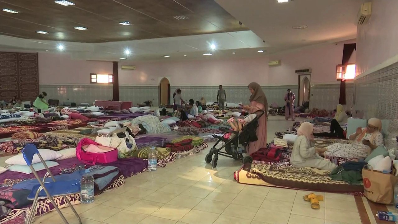 مراسل #العربية: فرق الإنقاذ تواصل البحث عن ناجي...