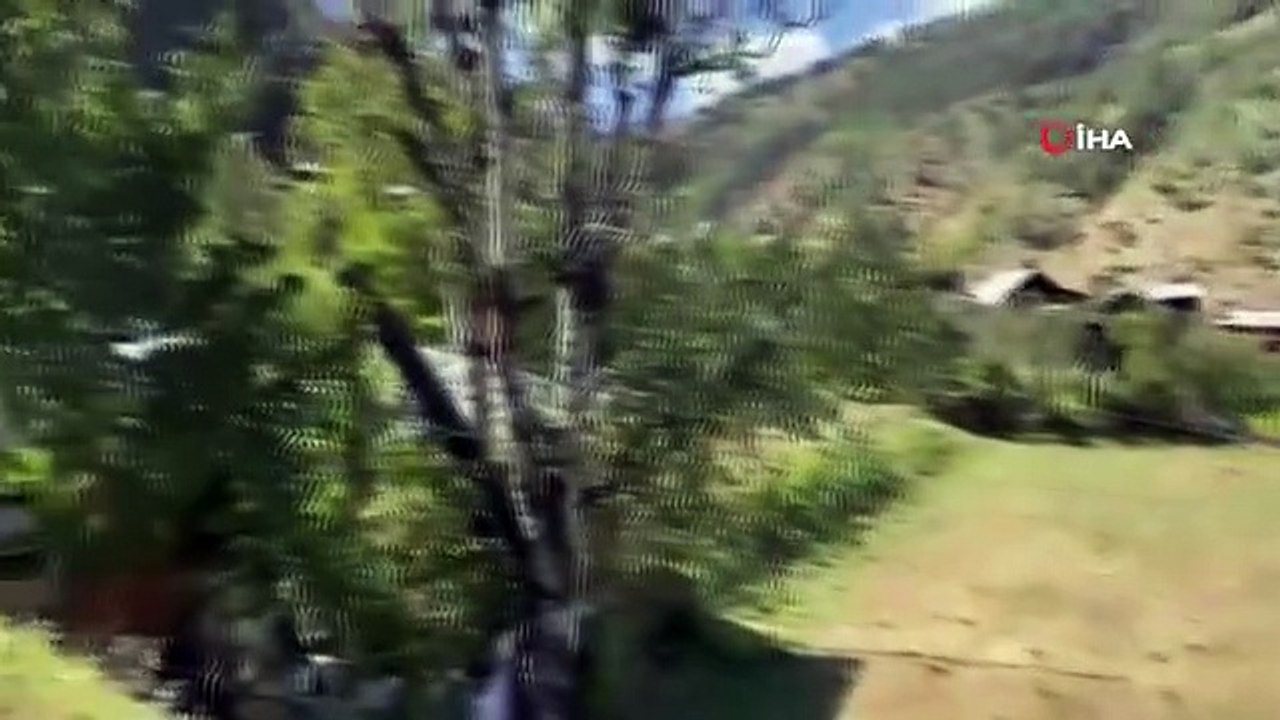 İspir İlçesi Çamlıkaya Köyü Yollarının Yapılması İçin Yardım İstendi