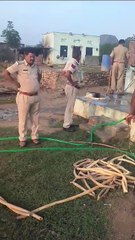 अवैध हथकढ़ शराब के विरुद्ध पुलिस ने की कार्रवाई