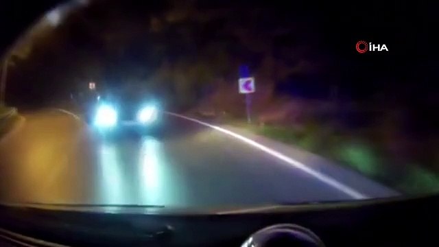 Sarıyer'de Ambulans ile Otomobil Kafa Kafaya Çarpıştı