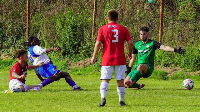 Saltdean v Haywards Heath Town in pictures