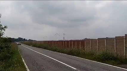 Akrobasi uçağı düştü, 5 yaşındaki çocuk hayatını kaybetti! İşte korkunç kaza anı