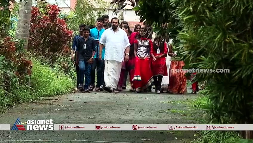 നവതിയുടെ നെറുകയില്‍ മലയാളത്തിന്റെ മധു