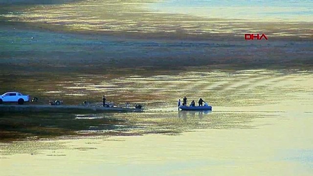 Son Dakika: İzmir'in Menderes ilçesinde baraja düşen yangın söndürme helikopterindeki 3 mürettebatın cansız bedeni bulundu