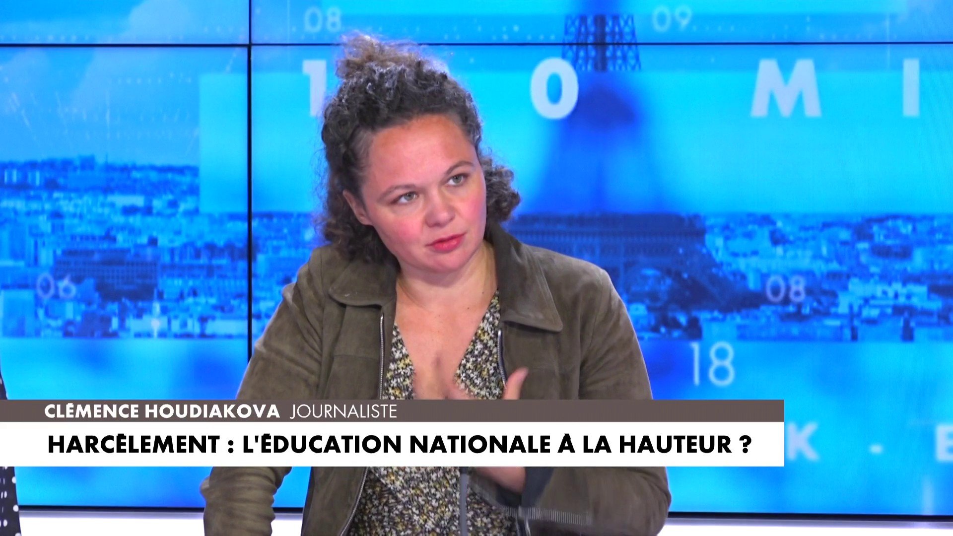 Clémence Houdiakova : «Internet fait que le harcèlement de l'école continue  chez soi»