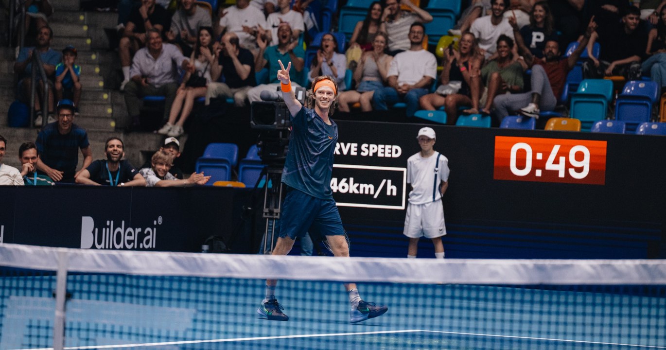 The Rebel Benoit Paire vs Rublo Andrey Rublev - UTS Frankfurt by Builder.ai Highlights