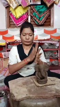 छह आसान तरीकों से बनाएं मिट्टी की गणेश प्रतिमा