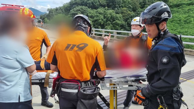 공주 마라톤대회에서 참가자 추락·실신...2명 병원 치료 / YTN