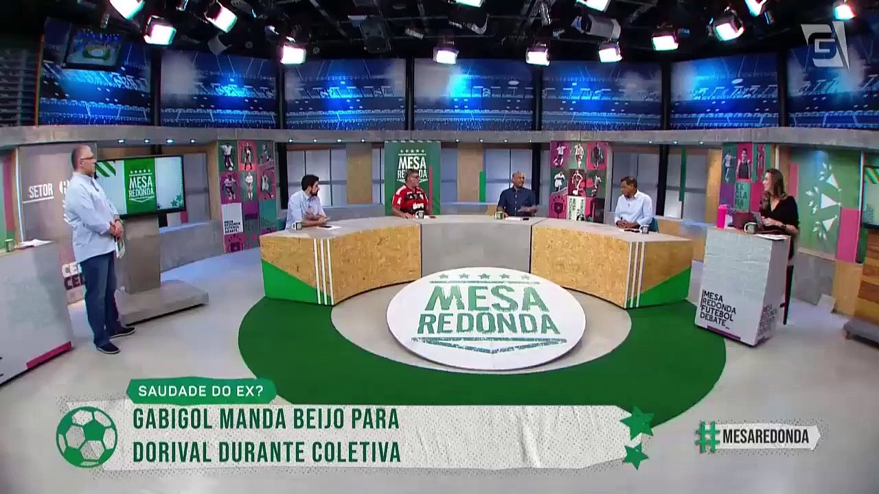 Ex-zagueiro Rodrigo opina sobre beijinho de Gabigol para Dorival após decisão