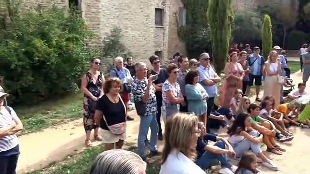 TRETS Journées du patrimoine Theatre dans les rues SOUVENIRS DES COLINNES 17SEPT2023