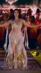 Fashoin model nura fathi @upanddown #shorts #viral #2023