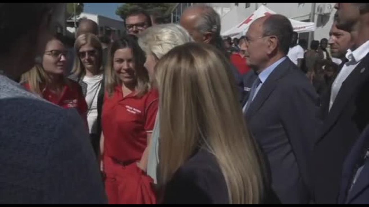 La visita di Ursula von der Leyen e Giorgia Meloni a Lampedusa