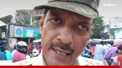 सिवान: नगर परिषद की लापरवाही से शहर में लगा भीषण जाम, फंसी रही डायल 112 वाहन