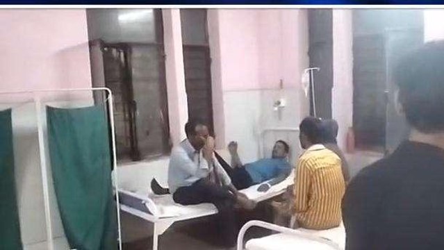 उन्नाव: चार्जर लगाने के दौरान युवक करंट से झुलसा, हालत गंभीर