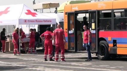 Trasferiti a Catania 600 migranti arrivati a Lampedusa.