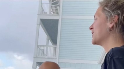 Mom-to-be finds out she's also an aunt-to-be following brother's surprise announcement