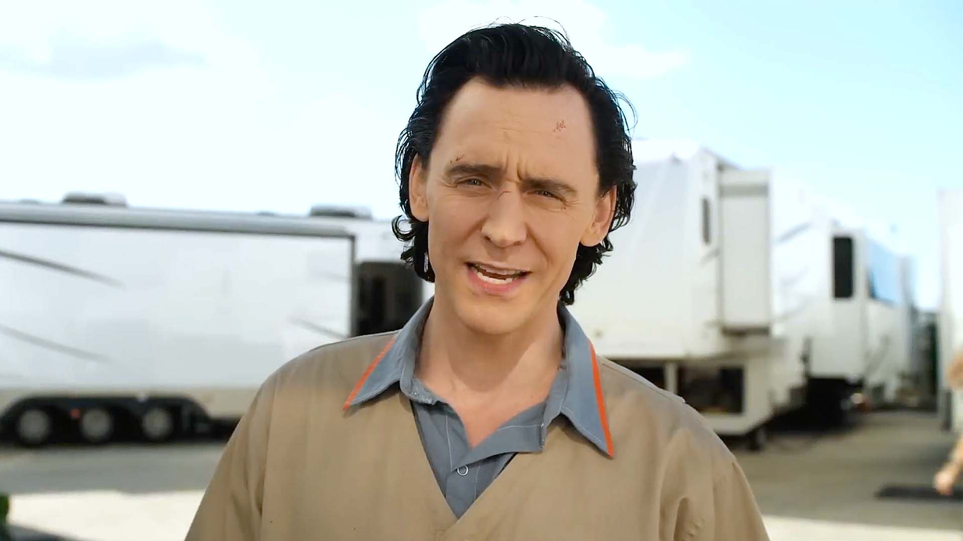 ⁣Inside Look at Loki Season 2 with Tom Hiddleston