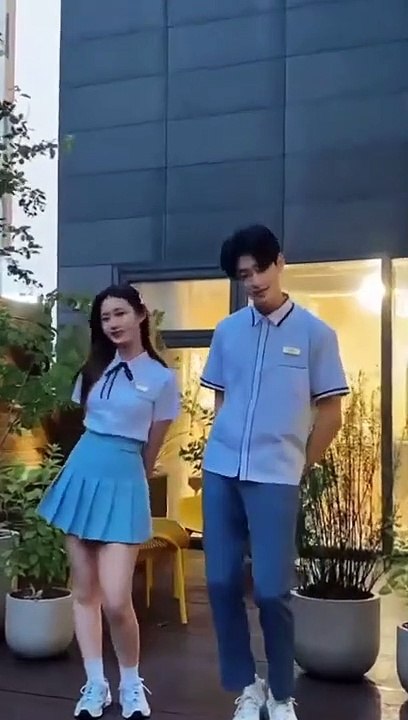 Dance cover on song Way back home korean version dance challenge with besties